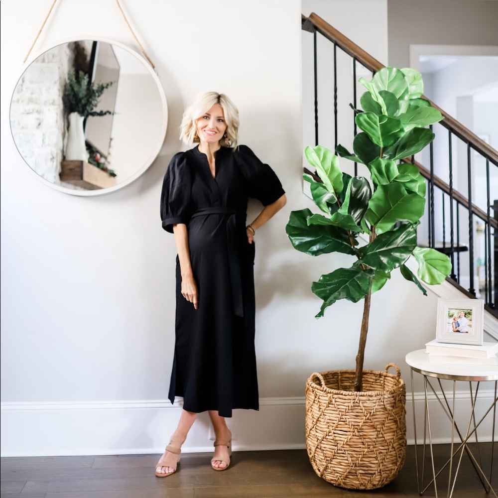 Ann Taylor Black Dress